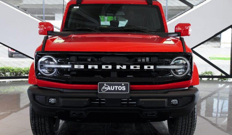 
								Ford Bronco 2022 OUTER BANKS 4DR lleno									