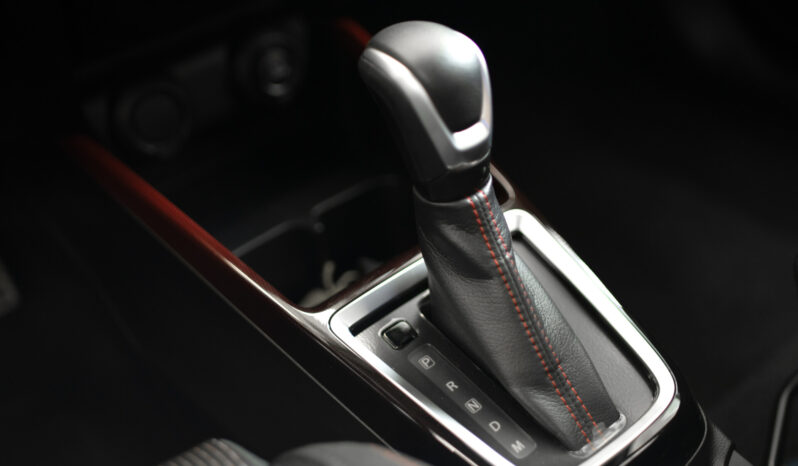 								Suzuki Swift 2024 Sport lleno									