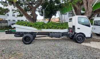 
									HINO Serie 300 2021 18 PIE CHASIS lleno								