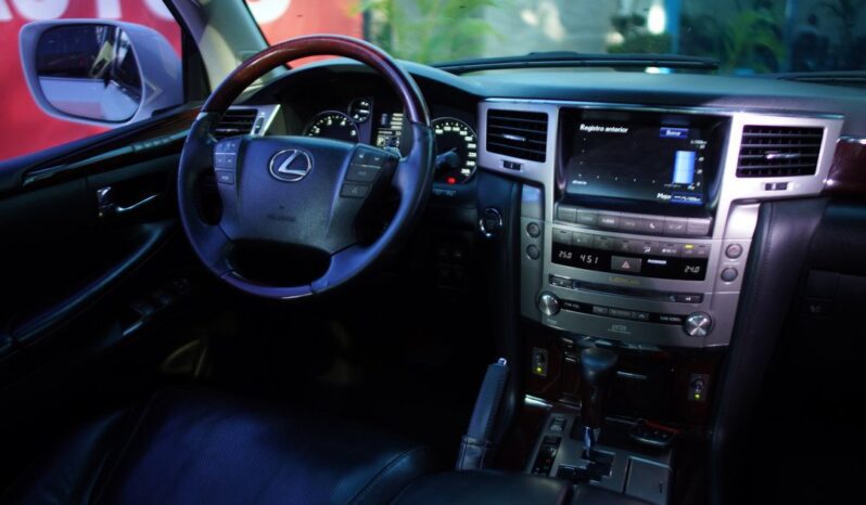
								Lexus LX 2014 570 lleno									