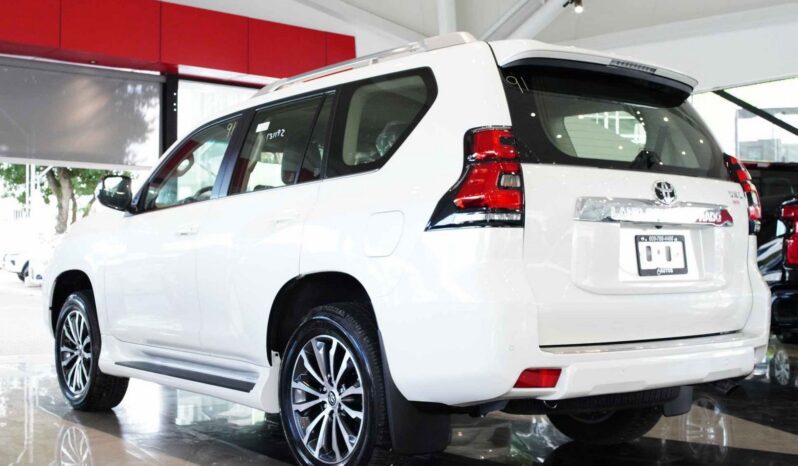 
								Toyota Prado 2024 VXL lleno									