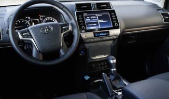 
									Toyota Prado 2023 VX lleno								