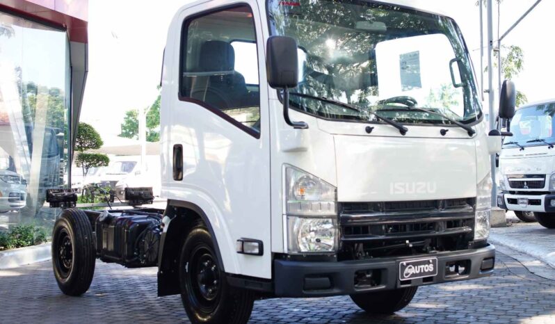 
								Isuzu QLR 2025 10 PIES CHASIS lleno									