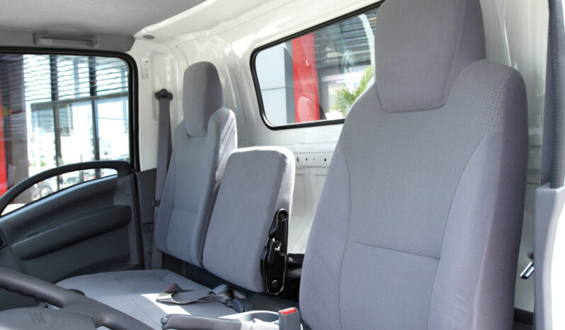 
								ISUZU NQR 2025 18 PIES CHASIS lleno									