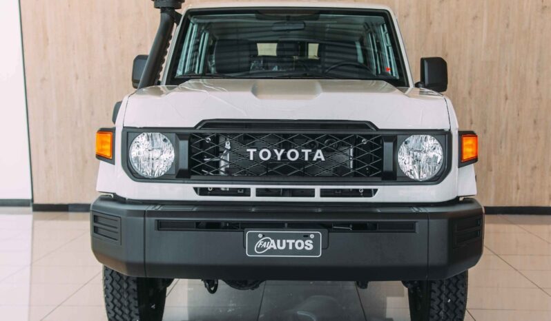 
								TOYOTA LAND CRUISER 2024 SERIE 70 lleno									