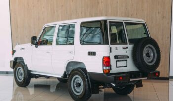 
									TOYOTA LAND CRUISER 2024 SERIE 70 lleno								