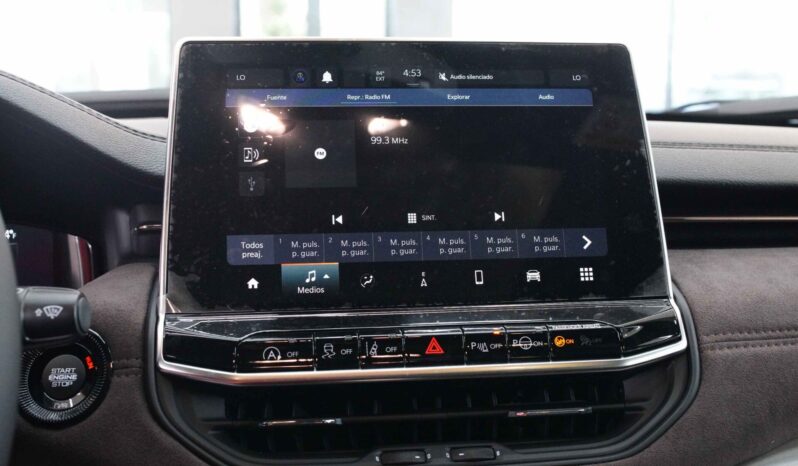 
								Jeep Commander Overland 2024 lleno									
