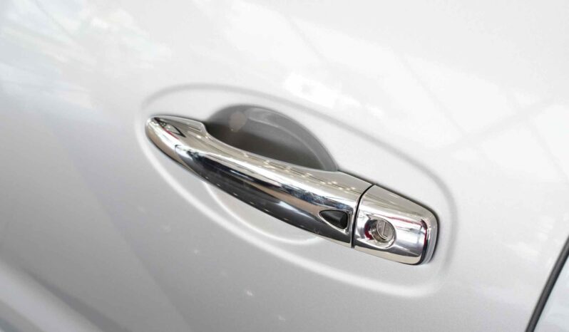 
								NISSAN FRONTIER LE 2025 lleno									