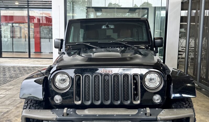 
								Jeep Wrangler Unlimited Sahara 2017 lleno									