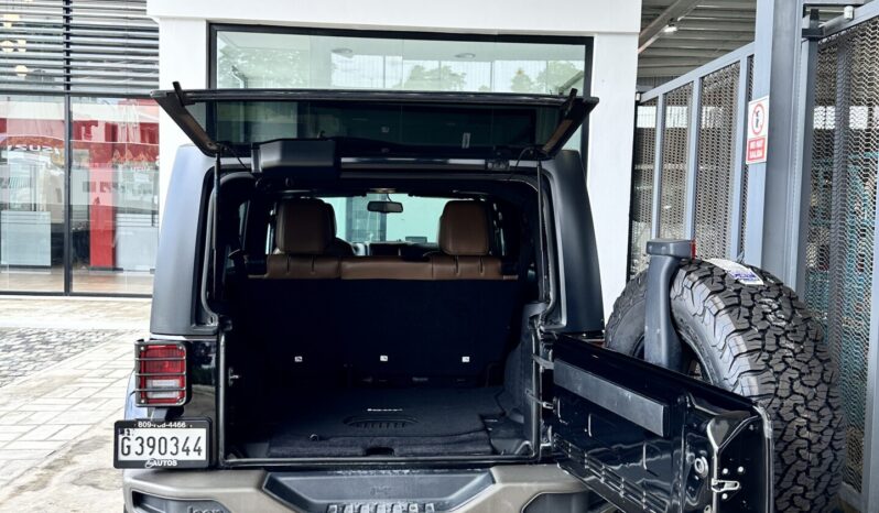 
								Jeep Wrangler Unlimited Sahara 2017 lleno									