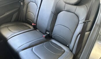 
									Chevrolet Captiva LT 2023 lleno								