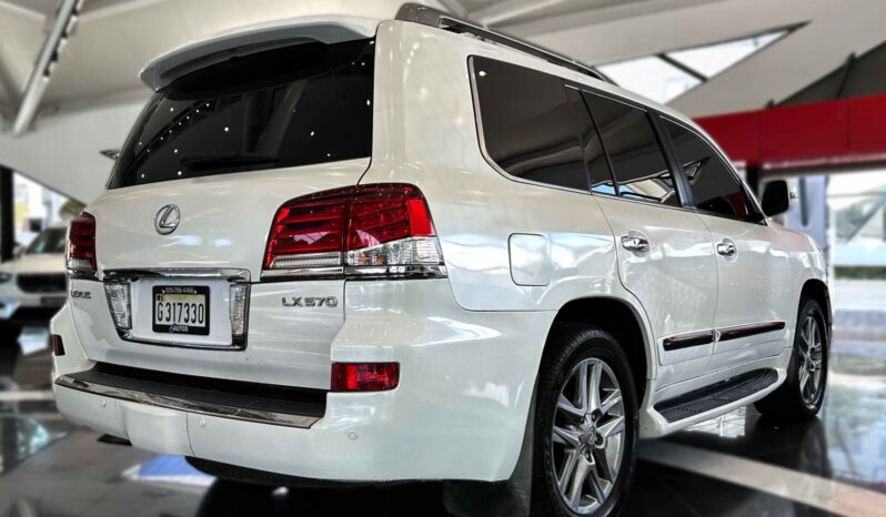 
								Lexus LX 570 2014 lleno									