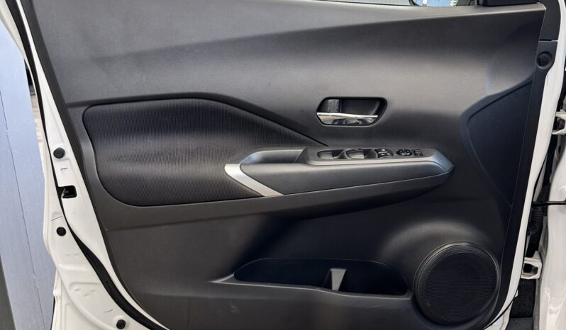 
								Nissan Kicks Advance 2023 lleno									