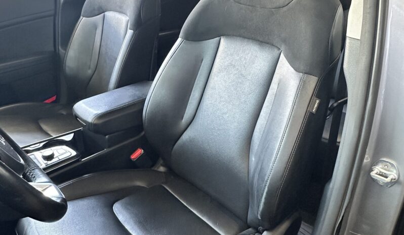 
								Kia Sportage Luxury 2023 lleno									