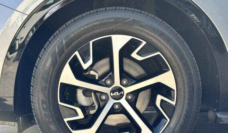 
								Kia Sportage Luxury 2023 lleno									
