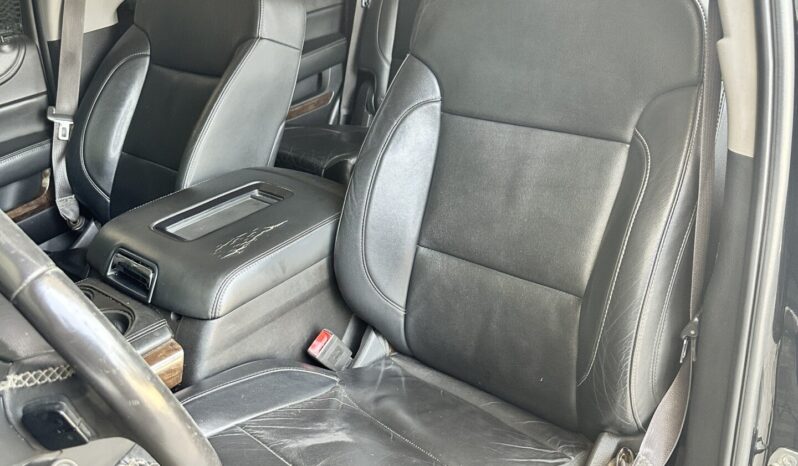 
								Chevrolet Tahoe LT 2015 lleno									