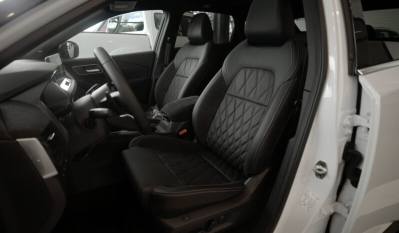 								Nissan Qashqai Exclusive 2025 lleno									