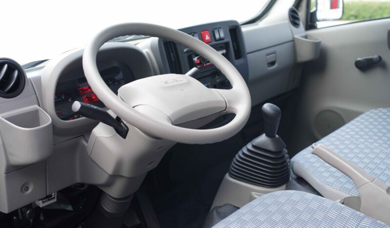 
								ISUZU TRAVIZ 4X2 FURGON 2026 lleno									